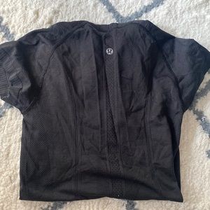 Lululemon tshirt